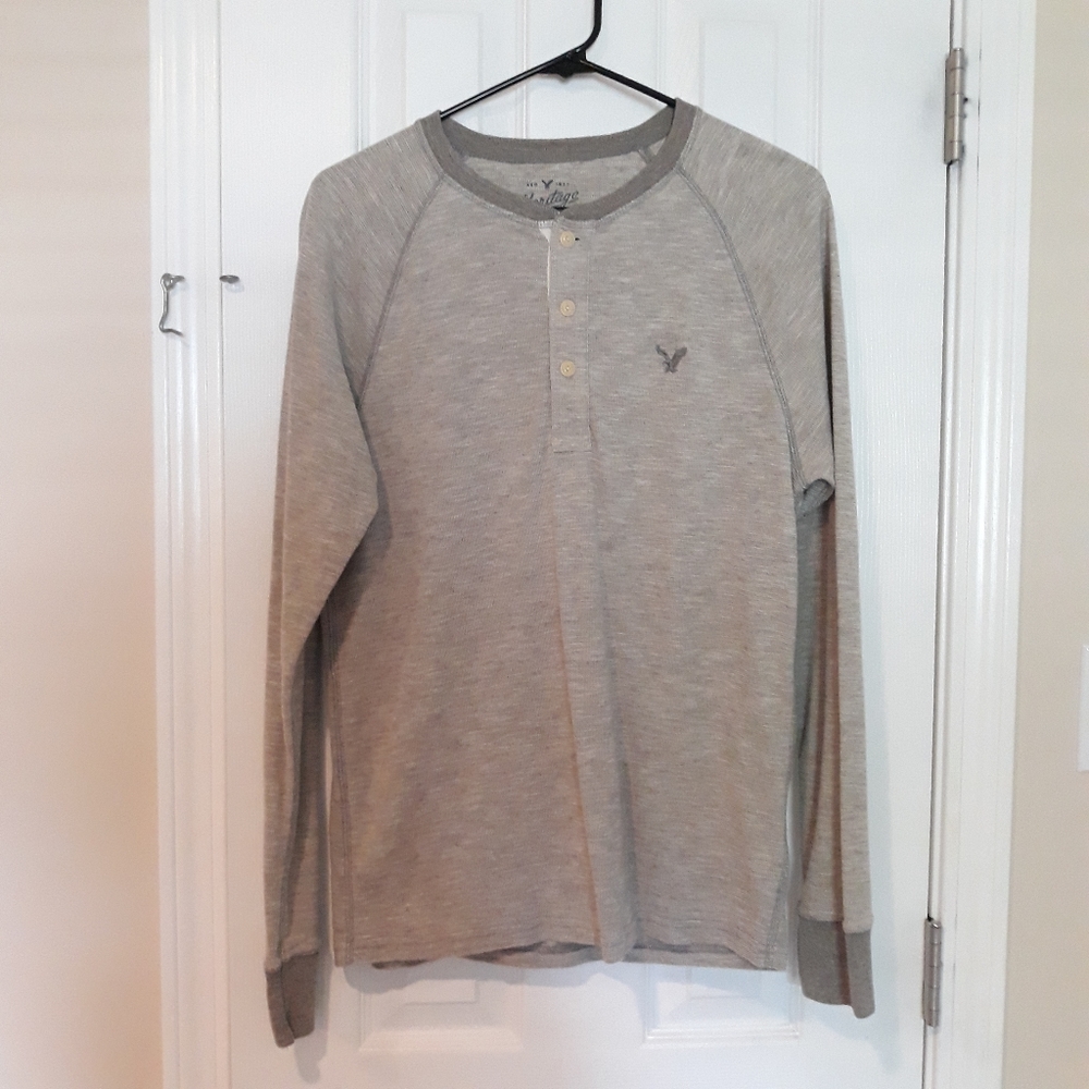 Men's American Eagle shirt
